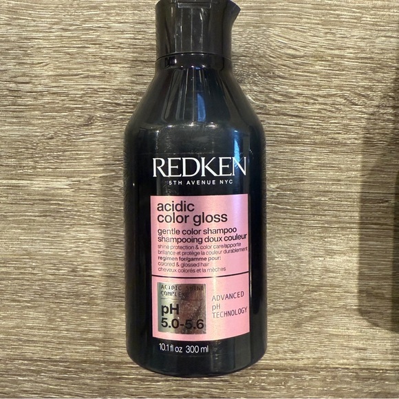 Redken Acidic Color Gloss Sulfate-Free Shampoo & Conditioner Color-Treated Hair - Picture 2 of 10